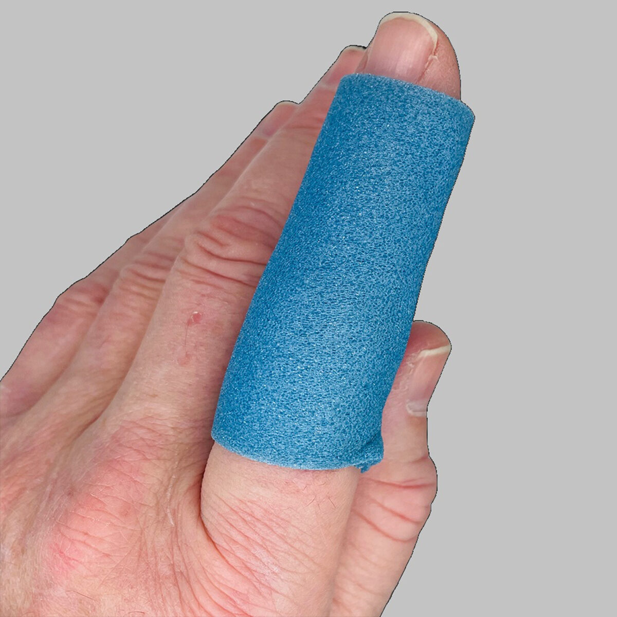 SuperSoft Blue Foam – Cohesive foam bandage (6 cm x 4.5 m) - Image 4